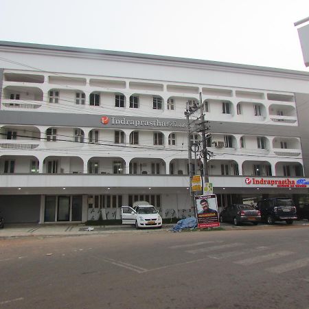 Indraprastha Tourist Home Chottanikara Exteriör bild